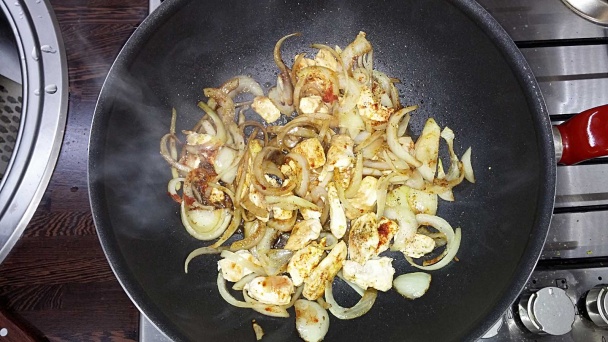 Kuracie kúsky so šampiňónmi a ryžou (fotorecept) - obrázok 4