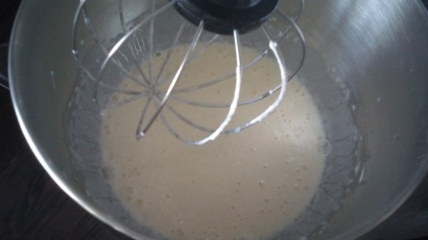 Jogurtovo-mandľový koláč s ringlotami (fotorecept) - obrázok 3