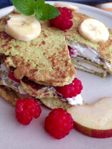 Avokádovo-banánové lievance bez cukru a múky - obrázok 3