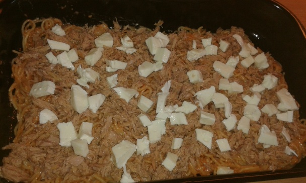 Zapekané tuniakové špagetti s mozzarellou (fotorecept) - obrázok 8