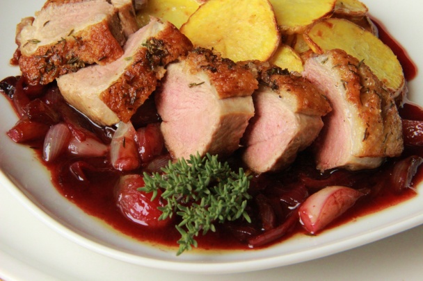 Kachní prsa se šalotkami a brusinkovou omáčkou - obrázok 2