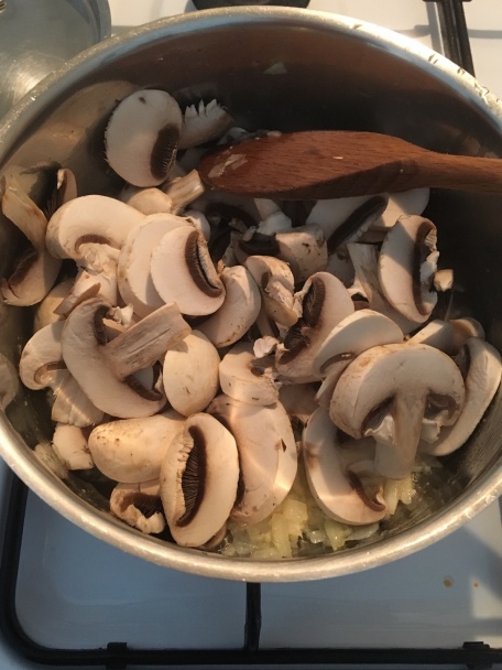 Hubová krémová polievka (fotorecept) - obrázok 2