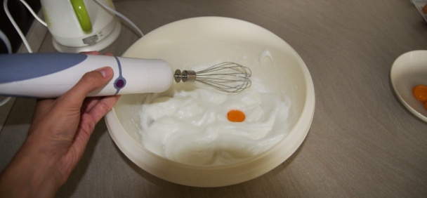Jednoduchý pudingový koláč (fotorecept) - obrázok 2