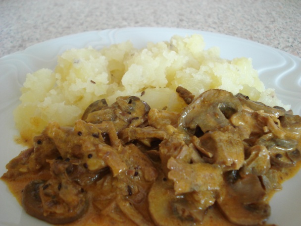 Šampiňóny a pečené morčacie mäso s kokosovým mliekom - obrázok 3