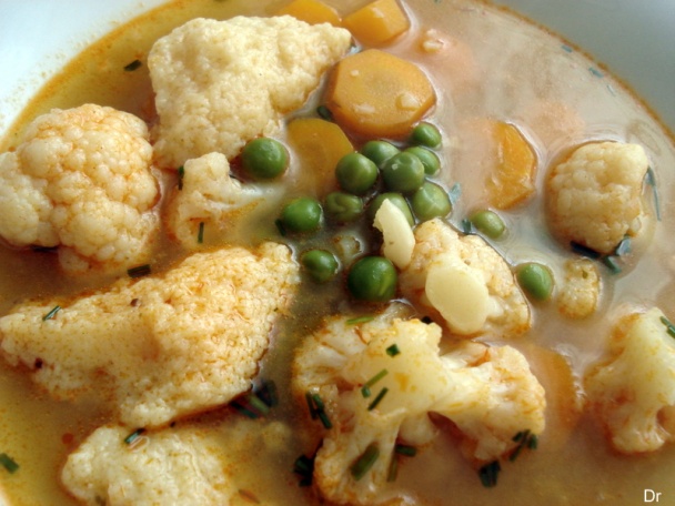 Zeleninová polievka s krupicovými knedličkami - obrázok 3