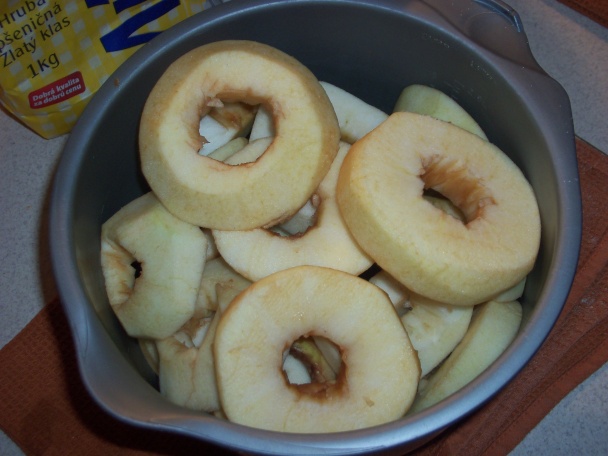 Vyprážané jabĺčka (fotorecept) - obrázok 1