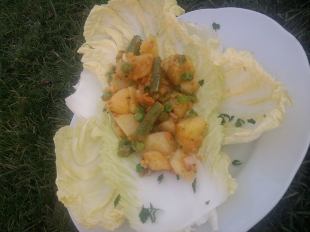 Zemiaky so zeleninou na kapustovom liste (fotorecept) - obrázok 4