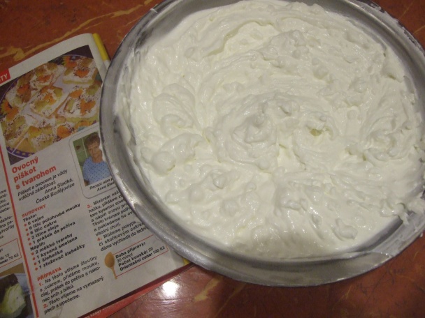 Ovocna piškóta s tvarohom (fotorecept) - obrázok 3