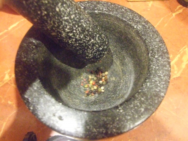 Medailonky z bravčovej panenky vo vínovej omáčke (fotorecept) - obrázok 2