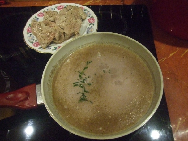 Medailonky z bravčovej panenky vo vínovej omáčke (fotorecept) - obrázok 6