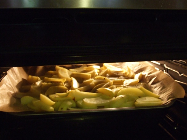 Pečené zemiaky s fetou a olivami (fotorecept) - obrázok 1