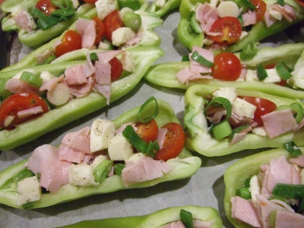 Pečené papriky s mozzarellou a mladou cibuľkou (fotorecept) - obrázok 3