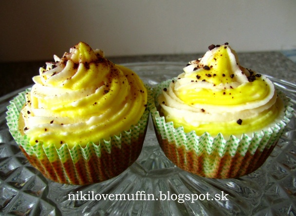 Ananásové cupcakes - obrázok 3