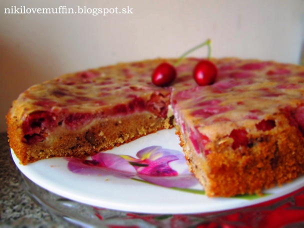 Koláč Opité čerešne v marcipáne - obrázok 4