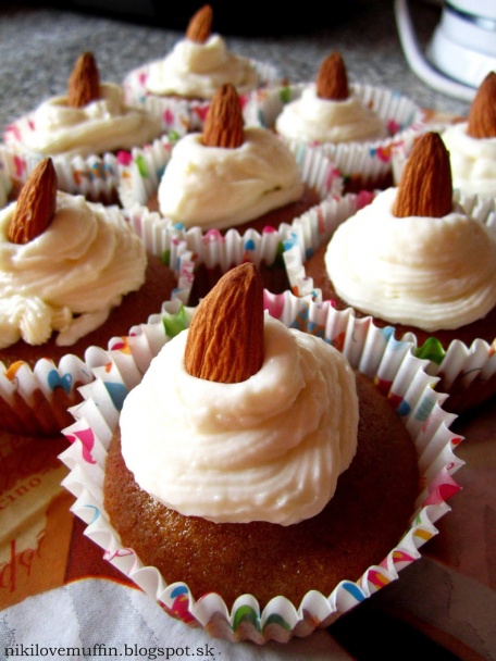 Mandľovo-kávové cupcakes - obrázok 2