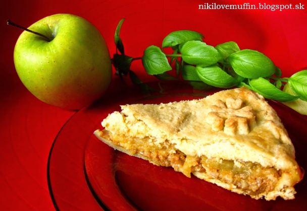 Apple pie s karamelom a orechami - obrázok 2