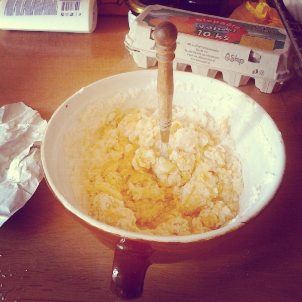 Kokosovo višňový koláčik - obrázok 2