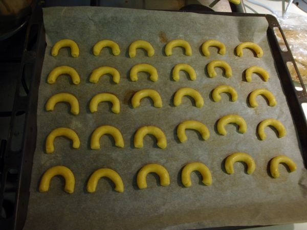 Vianočné marcipánové rohlíčky - obrázok 2