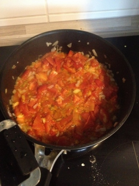 Špagety s paradajkovo-smotanovou omáčkou (fotorecept) - obrázok 3