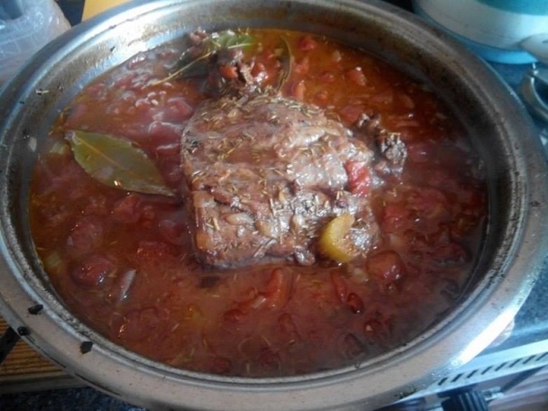 Pečená diviačia krkovička so zemiakmi a medvedím cesnakom (fotorecept) - obrázok 5