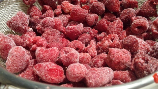 Malinovo-orechová torta bez múky (fotorecept) - obrázok 3