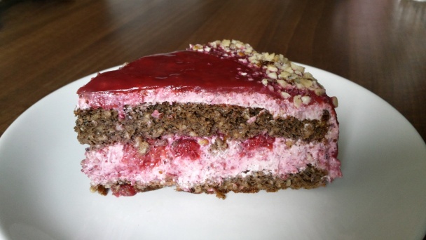 Malinovo-orechová torta bez múky (fotorecept) - obrázok 9