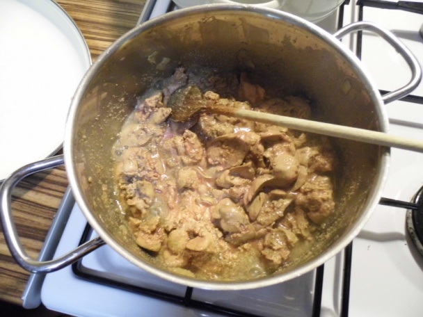 Kuracie pečienky s hráškom (fotorecept) - obrázok 3