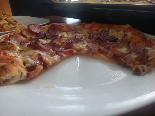 Pizza skoro ako z pizzerie (fotorecept) - obrázok 7