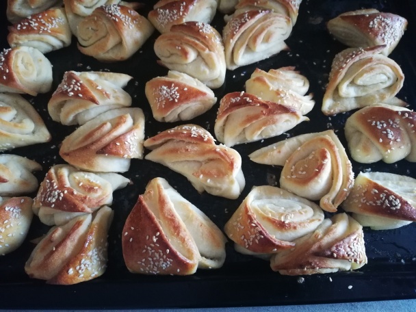 Cesnakové trojuholníčky (fotorecept) - obrázok 5