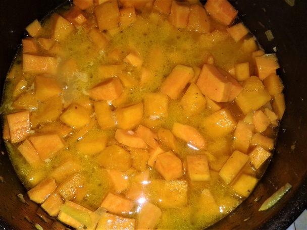 Pečená prepelica s tekvicovo-batatovým prívarkom (fotorecept)  - obrázok 6