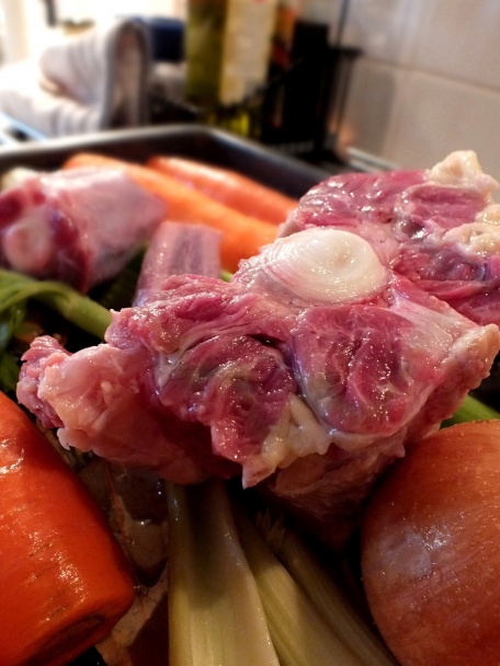 Consommé s pečeňovými knedličkami - obrázok 1