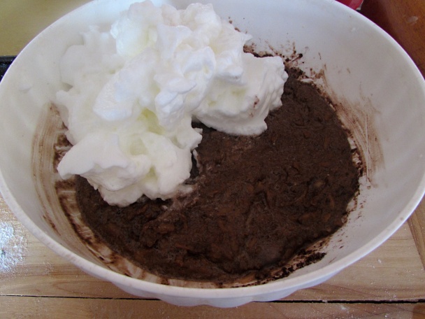 Sviatočné jablkovo-orechovo-kakaové rezy (fotorecept) - obrázok 5