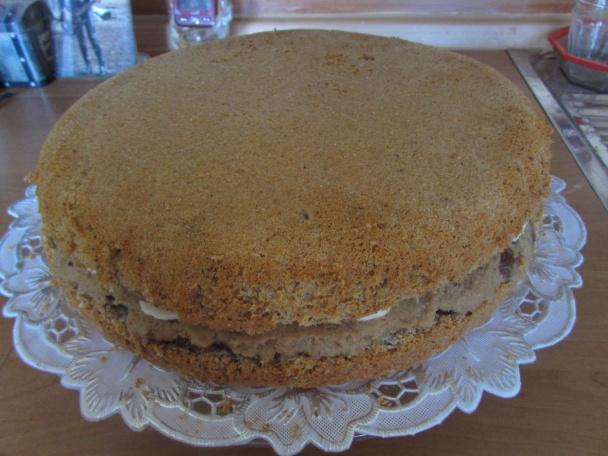 Rezy plnené piškotovo-orechovým krémom na spôsob torty (fotorecept) - obrázok 8