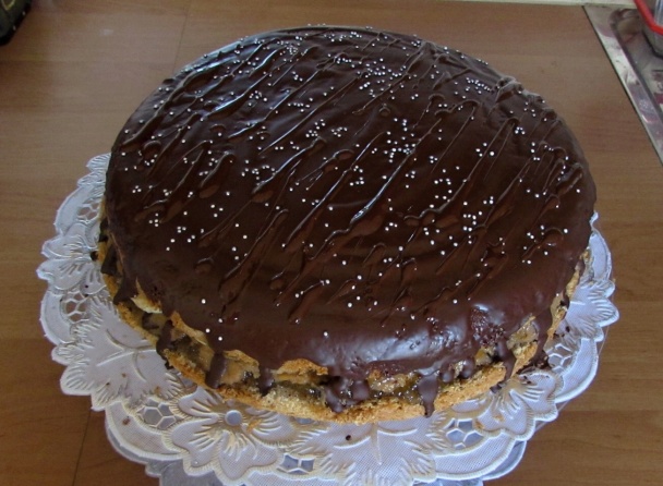 Rezy plnené piškotovo-orechovým krémom na spôsob torty (fotorecept) - obrázok 9