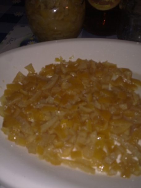 Kandizovaná citrónová kôra naložená v rume (fotorecept) - obrázok 1