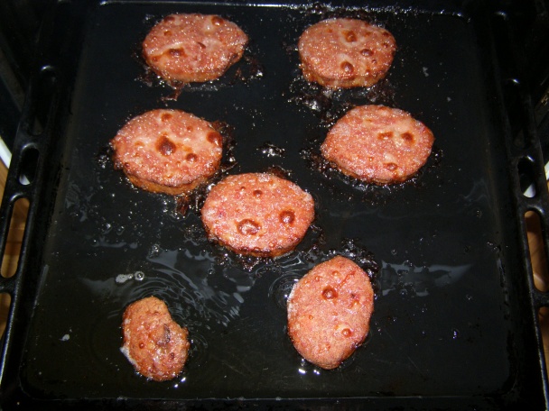 Kyslé zemiaky so sekanou alebo vajcom - obrázok 7