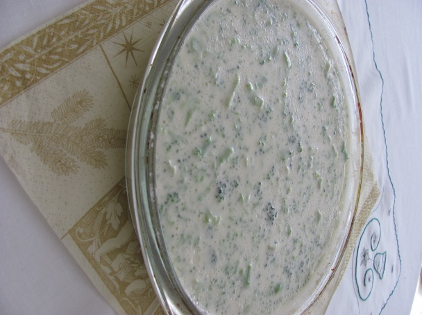 Brokolicový nákyp s údeným tofu na omáčke z paradajok - obrázok 1