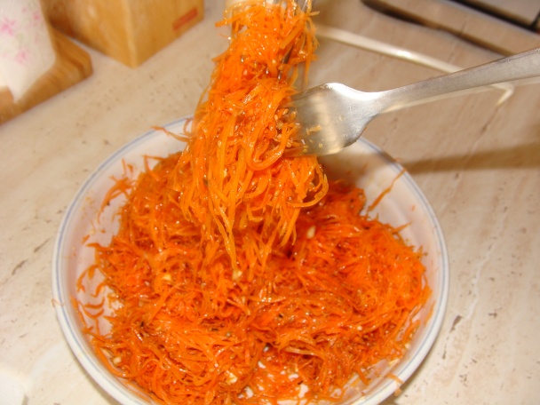 Mrkva po kórejsky (fotorecept) - obrázok 7