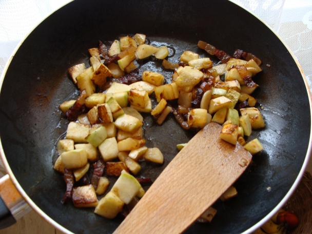 Uhorkový šalát so slaninkou - obrázok 1