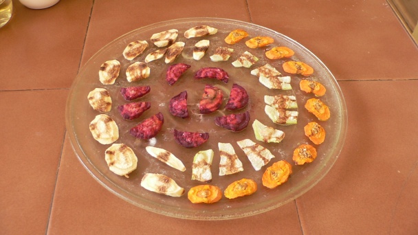 Zeleninové čipsy z mikrovlnky - obrázok 3