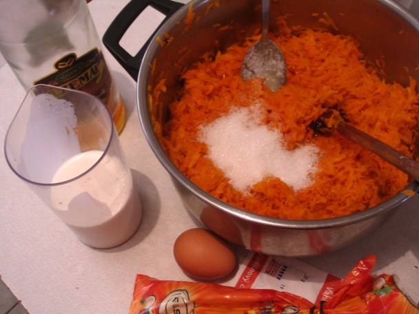 Kysnutý mrkvovo- kokosový koláč - obrázok 11