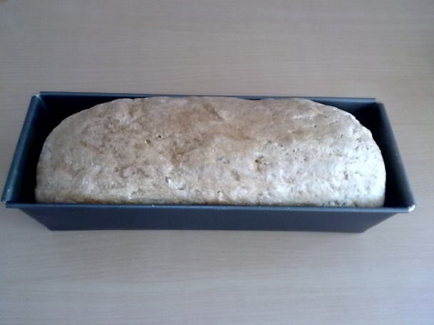 Špaldovo-celozrnný chlieb so semienkami - obrázok 3