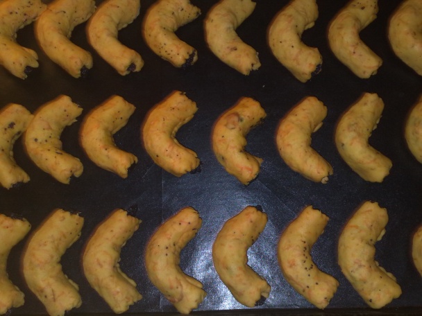 Lacné makové rožteky (fotorecept) - obrázok 7