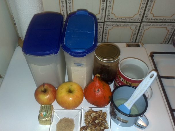 Špaldový kysnutý koláč ( fotorecept ) - obrázok 1