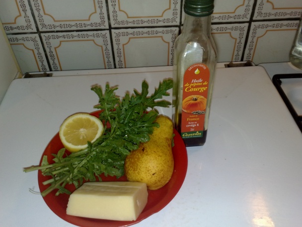 Rukolový šalát s hruškou a tvrdým syrom (fotorecept) - obrázok 1