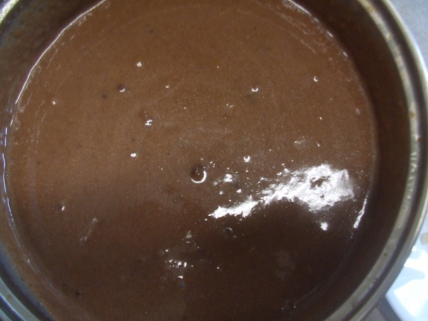 Kuřecí prsa plněná Nivou přikrýtá slaninkou na lehké švestkové omáčce s tyčinkami z pizza těsta (fot - obrázok 4