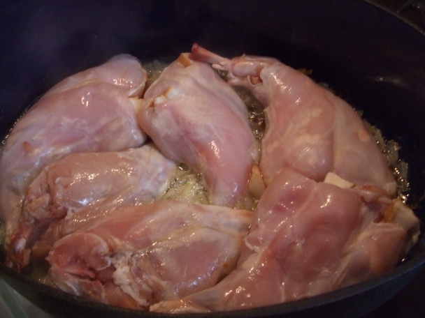 Králík po doudlebsku s chlupatým knedlíkem a cuketovým zelím (fotorecept) - obrázok 8