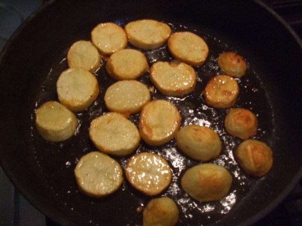 Anglická vepřová játra s bramborovými dukátky a tatarskou omáčkou (fotorecept) - obrázok 4