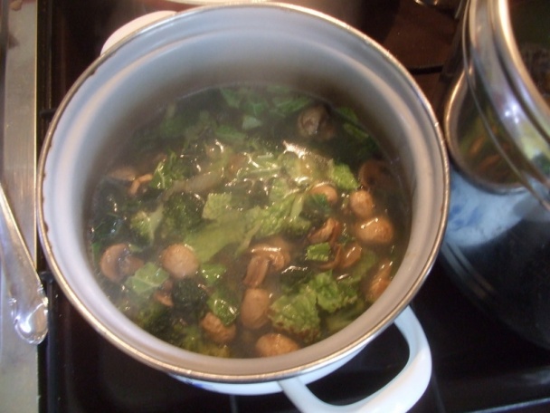 Sytá polévka se slaninovými knedlíčky (fotorecept) - obrázok 6