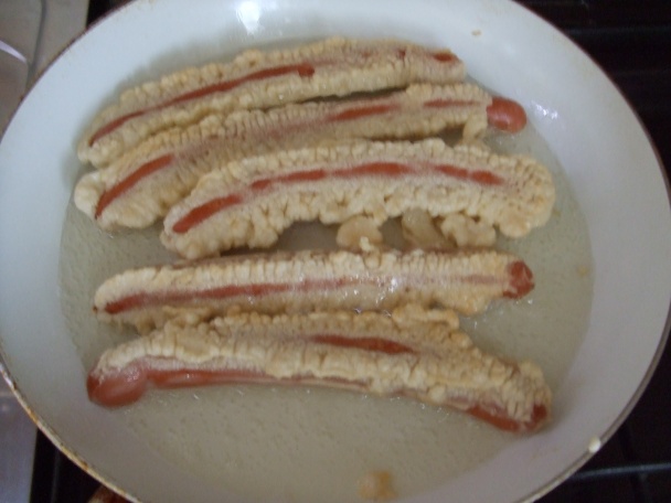 Párek v těstíčku s obyčejným bramborovým salátem (fotorecept) - obrázok 3